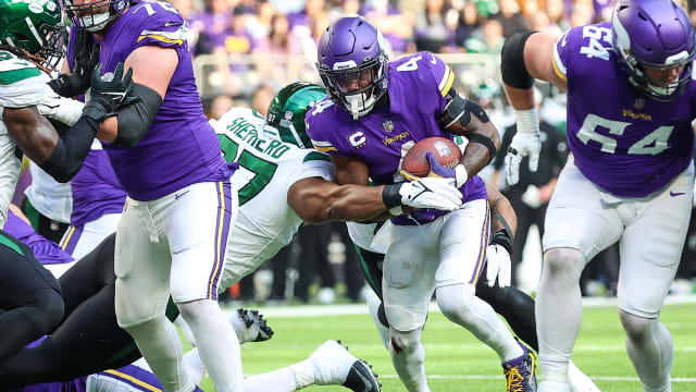 RB Dalvin Cook runs through a Jets' tackle attempt on the way to a TD